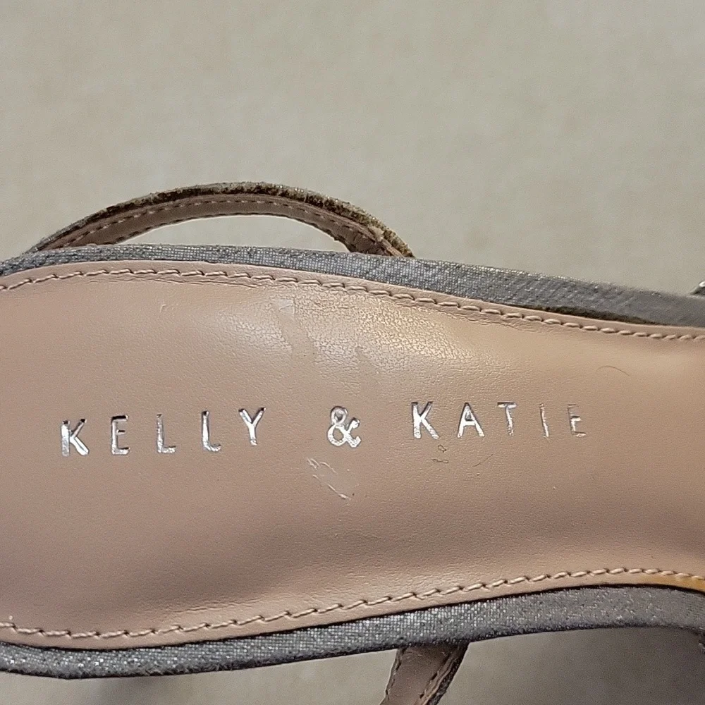 Silver Slippers - Picture 12 of 12